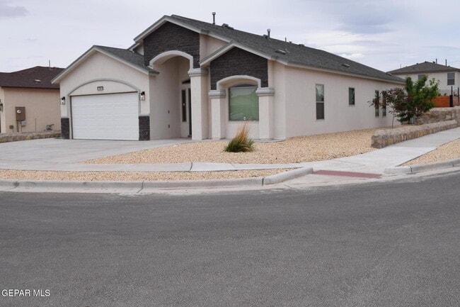 Foto del edificio - 355 Sol Ct