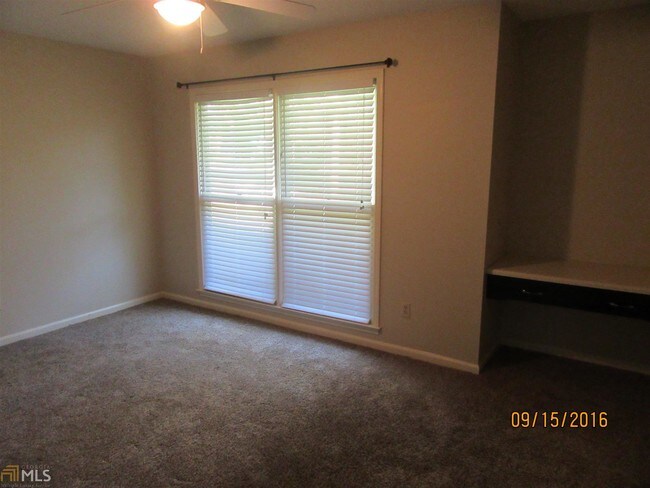 Building Photo - 301 Browning Ct