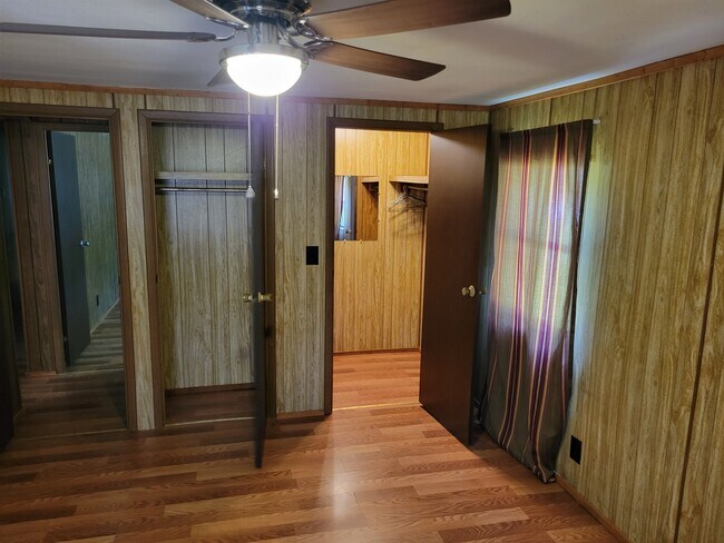 Building Photo - 2649 US 64