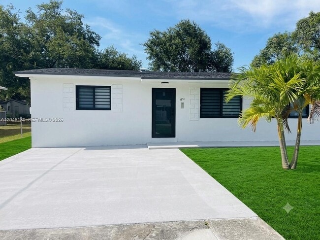 Building Photo - 1855 NW 93rd Terrace