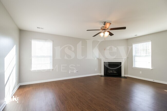 Building Photo - 1655 Haddington Point Dr