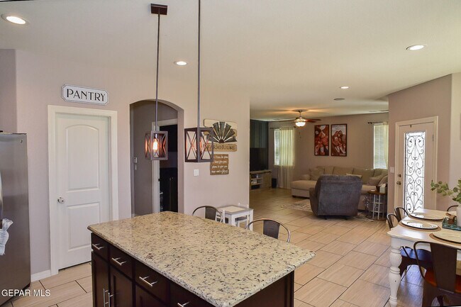 Foto del edificio - 14447 Onnie Kirk Ave