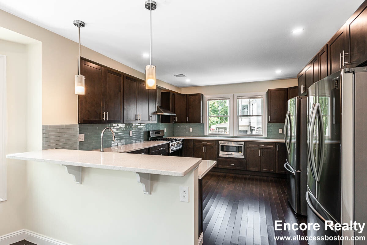 Photo - 174 Fulton St (Medford, MA)