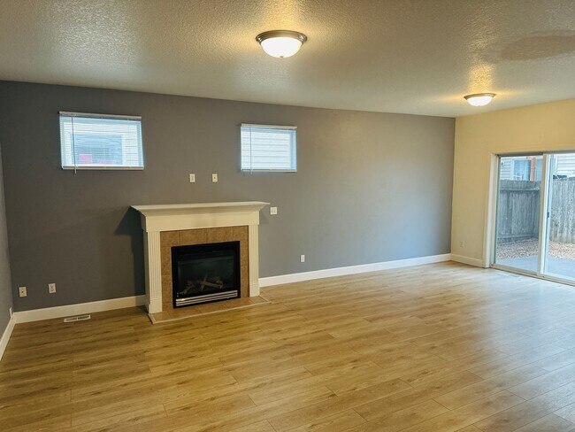 Foto del edificio - Charming Home in Terrific Central Location