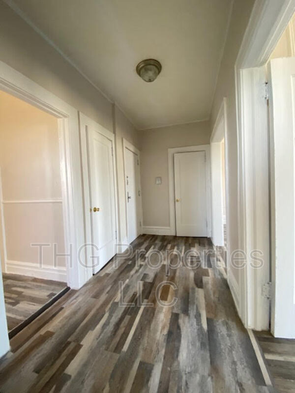 Foto del edificio - 75 N 7th St
