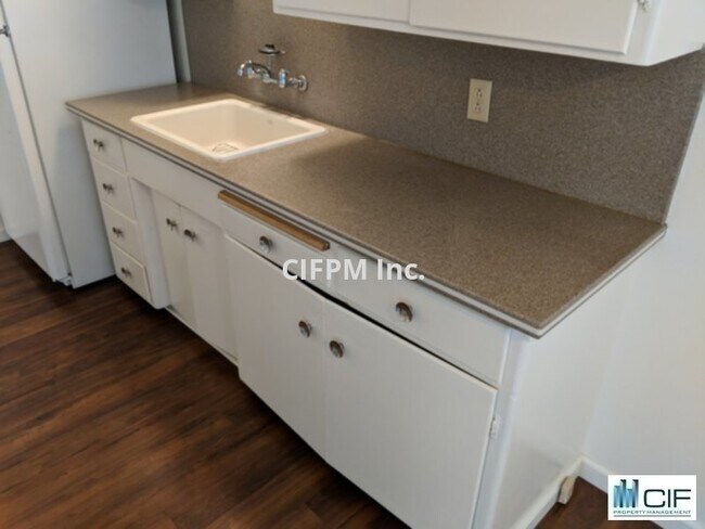 Foto del edificio - 2042 Lynnhaven Dr