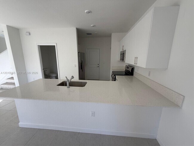 Foto del edificio - 4957 Oakmont Dr