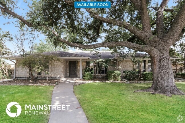 Building Photo - 1608 Cloister Way