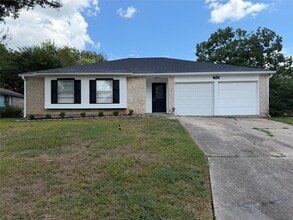 Building Photo - 3908 Redstem Ct