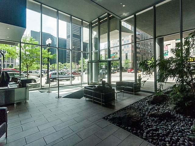 Primary Photo - 235 W Van Buren St