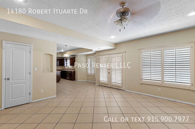 Foto del edificio - 14180 Robert Ituarte Dr
