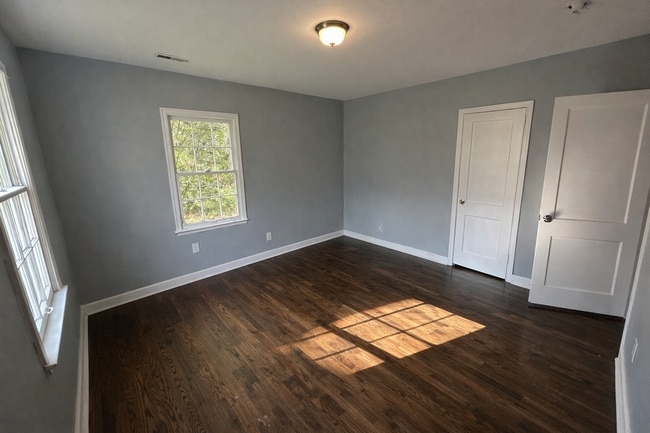 Photo - 2037 Highview Rd SW House