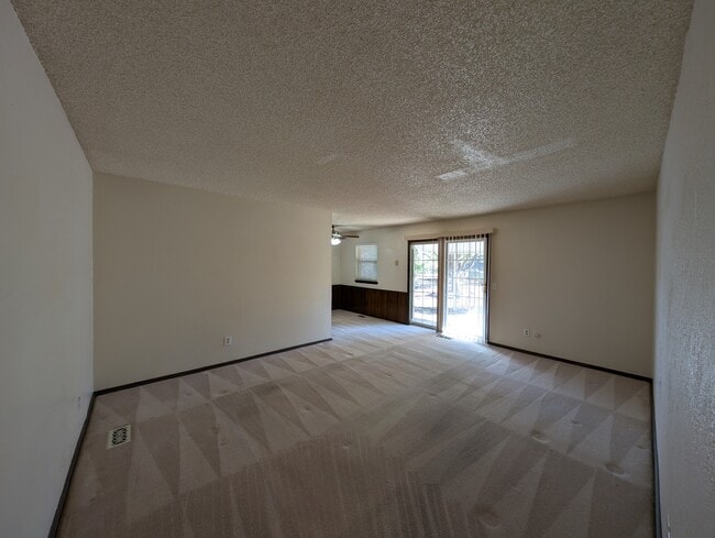 Building Photo - 4333 S Cedar Ct