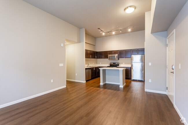 2HAB, 2BA - 962 ft - West Parc