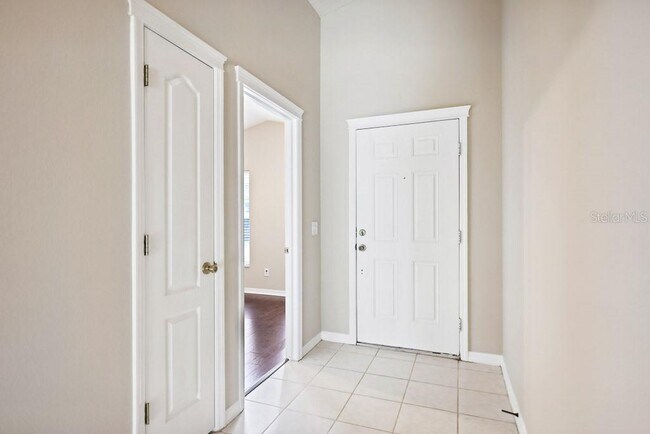 Building Photo - 15504 Tanagerpark Way