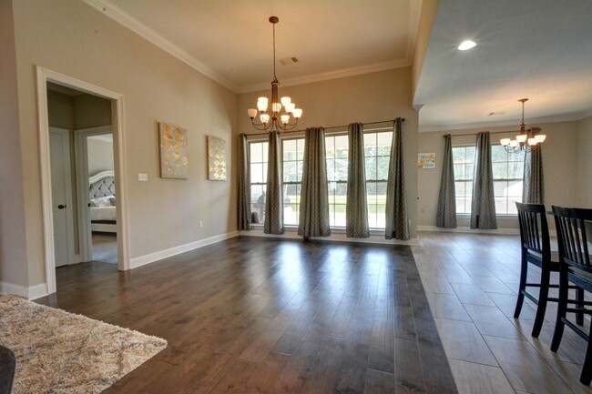 Building Photo - 10419 Parc Cella Ct