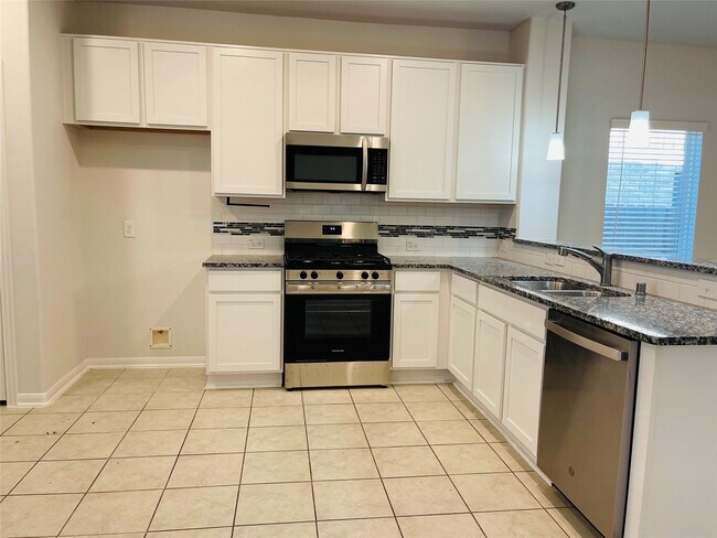 Building Photo - 14206 Alpine Fir Dr