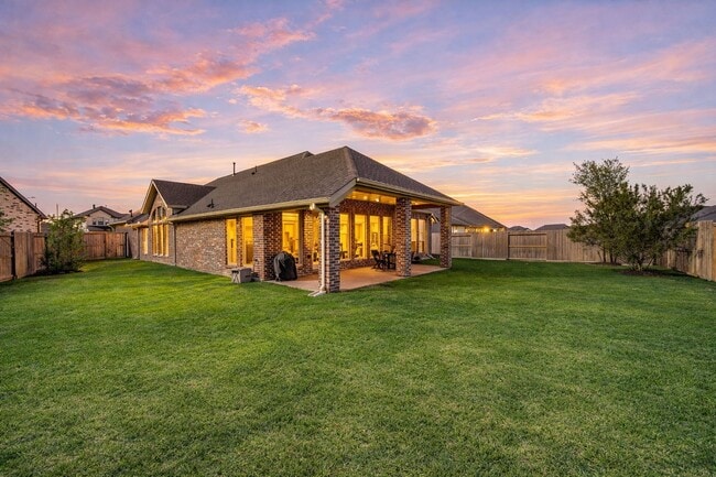 Foto del edificio - 6027 Painted Plains Ln