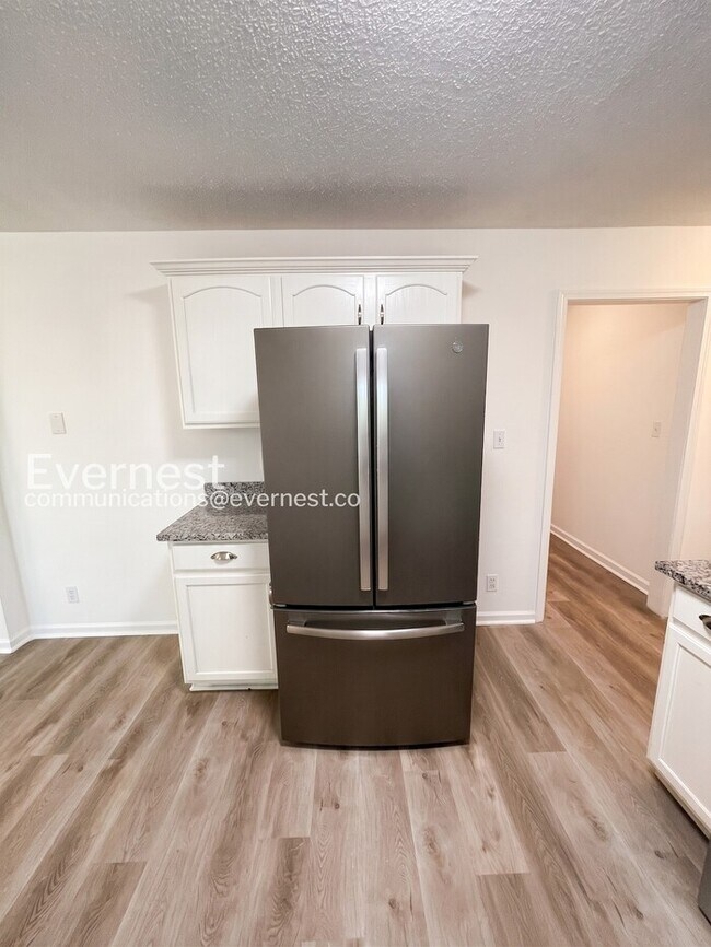 Foto del edificio - 2503 Elkmont Dr