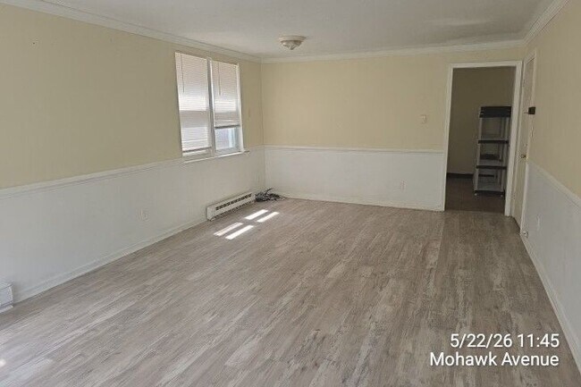 Foto del edificio - 131 Mohawk Ave