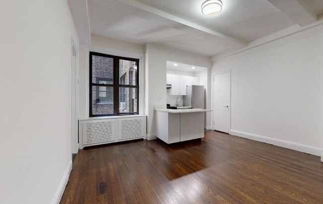 140 E 46th St Unit 08D, New York, NY 10017 - Room for Rent in New York ...