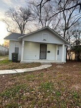 Building Photo - 749 Columbia St