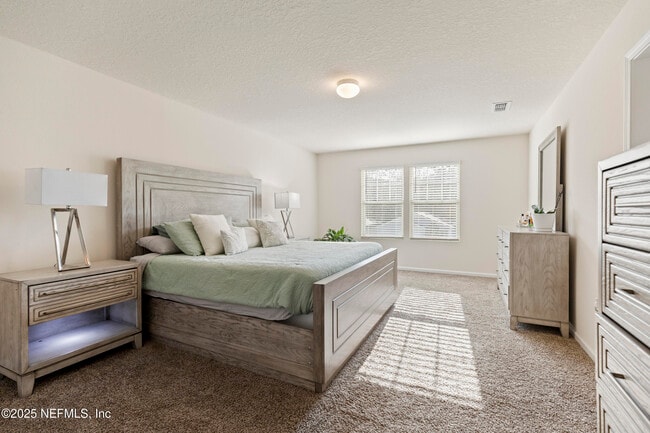 Building Photo - 2411 Oak Stream Dr