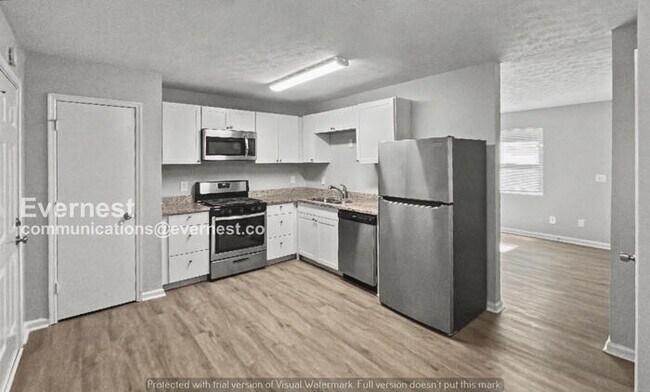 Foto del edificio - 4848 Plymouth Trace