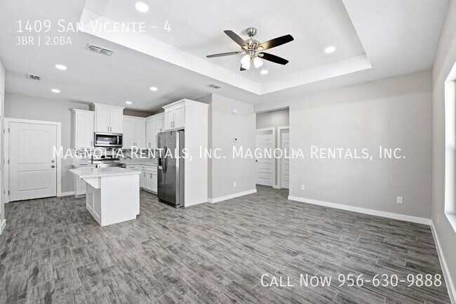 Building Photo - 1409 San Vicente