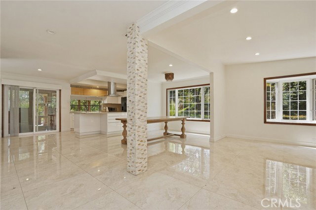 Foto del edificio - 16682 Oakhurst Cir