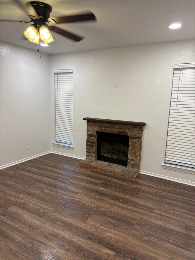 Building Photo - 4507 Coronado Ave