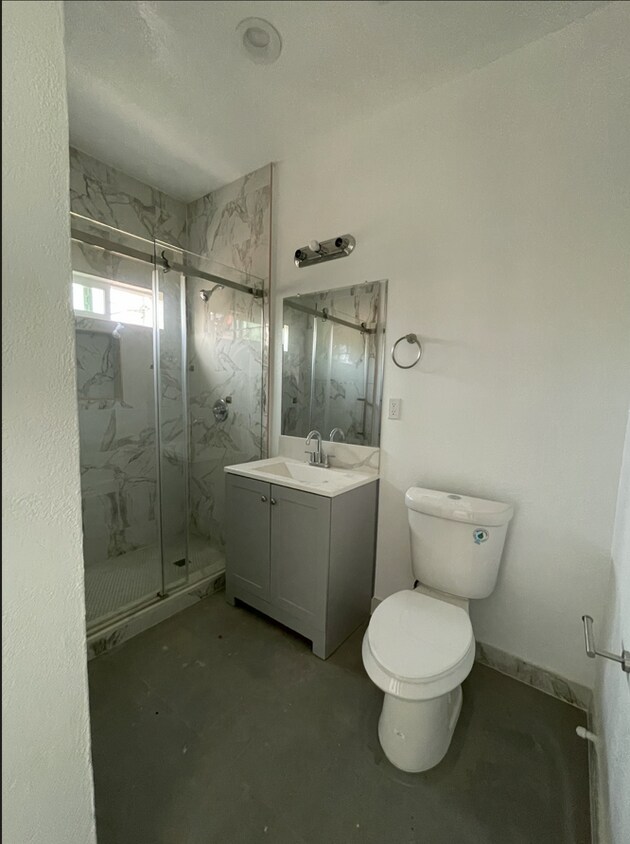 Foto del edificio - 527 E 19th St