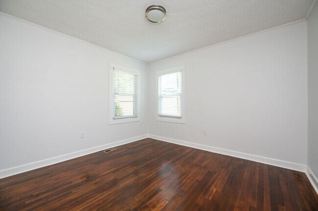 Foto del edificio - 2 Bed, 1 Bath Home in Downtown Greenville Available