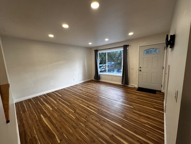 Foto del edificio - 3589 Knollview Ave