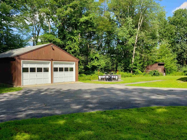 Building Photo - 14 Spaulding Hill Rd