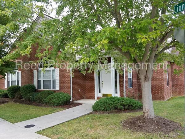 Building Photo - 1704 Lions Dr