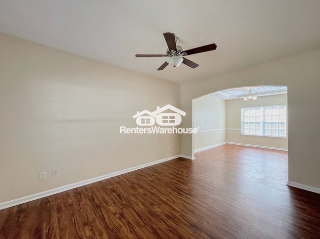 Foto del edificio - 2536 Golden Maple Dr