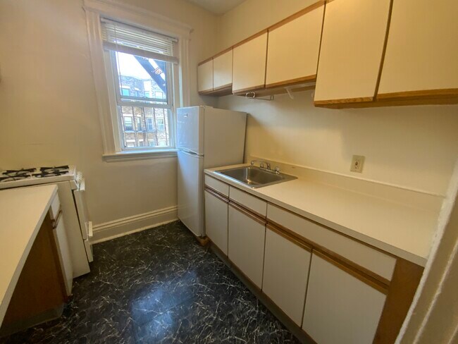 Building Photo - 29 Queensberry St