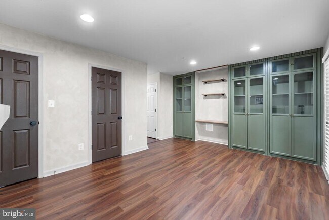 Building Photo - 5957 Whelan Ln