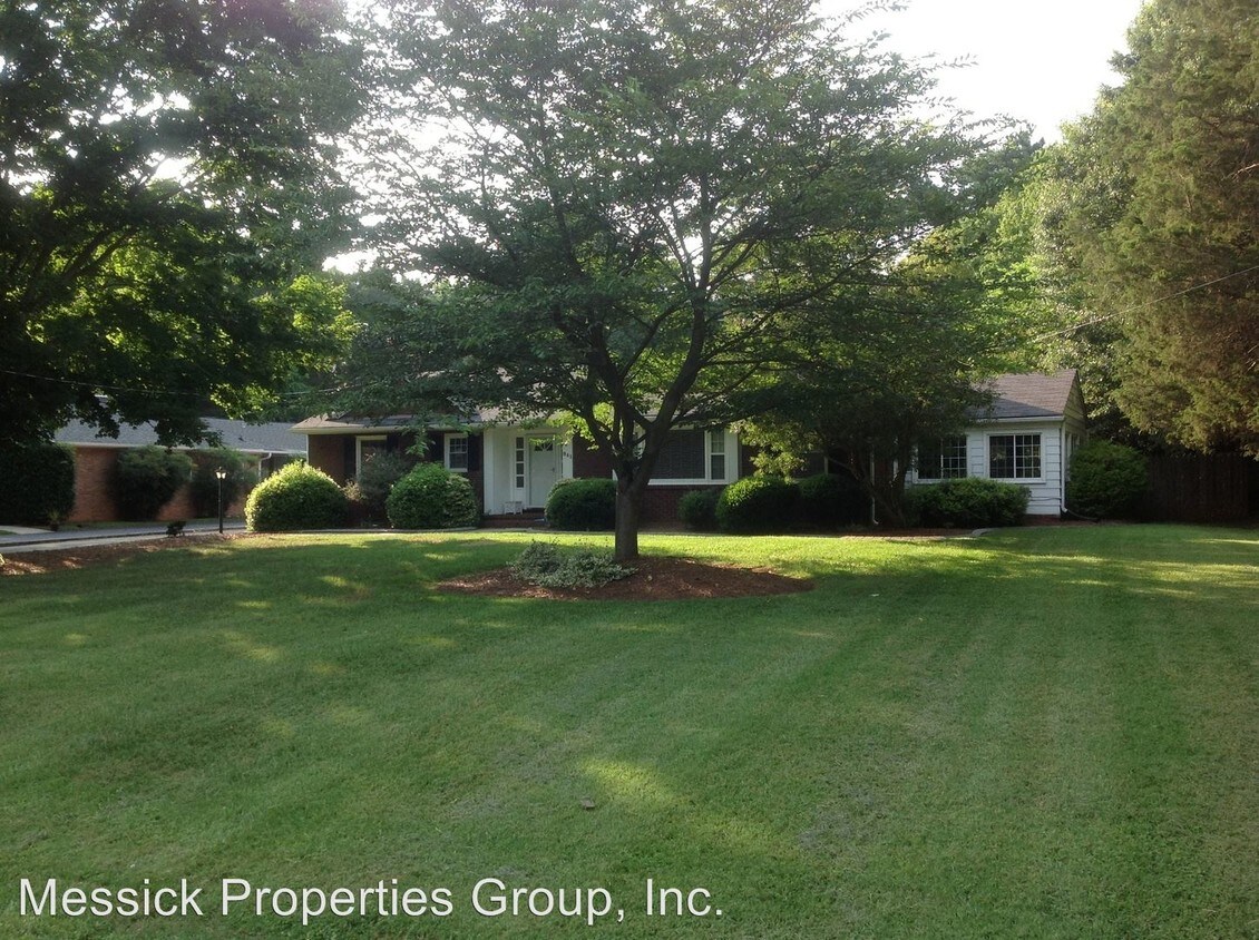 Primary Photo - 4 br, 3 bath House - 941 Marguerite Drive