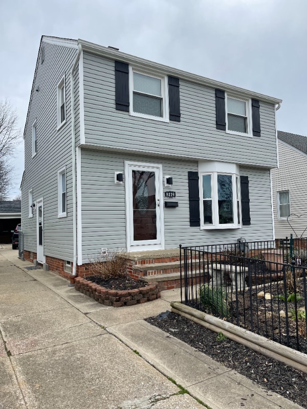 Building Photo - 8119 Covington Dr