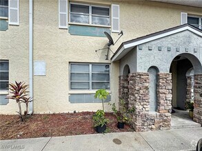 Building Photo - 6635 Warwick Cir