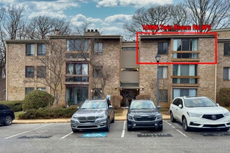 Building Photo - 10596 Twin Rivers Rd