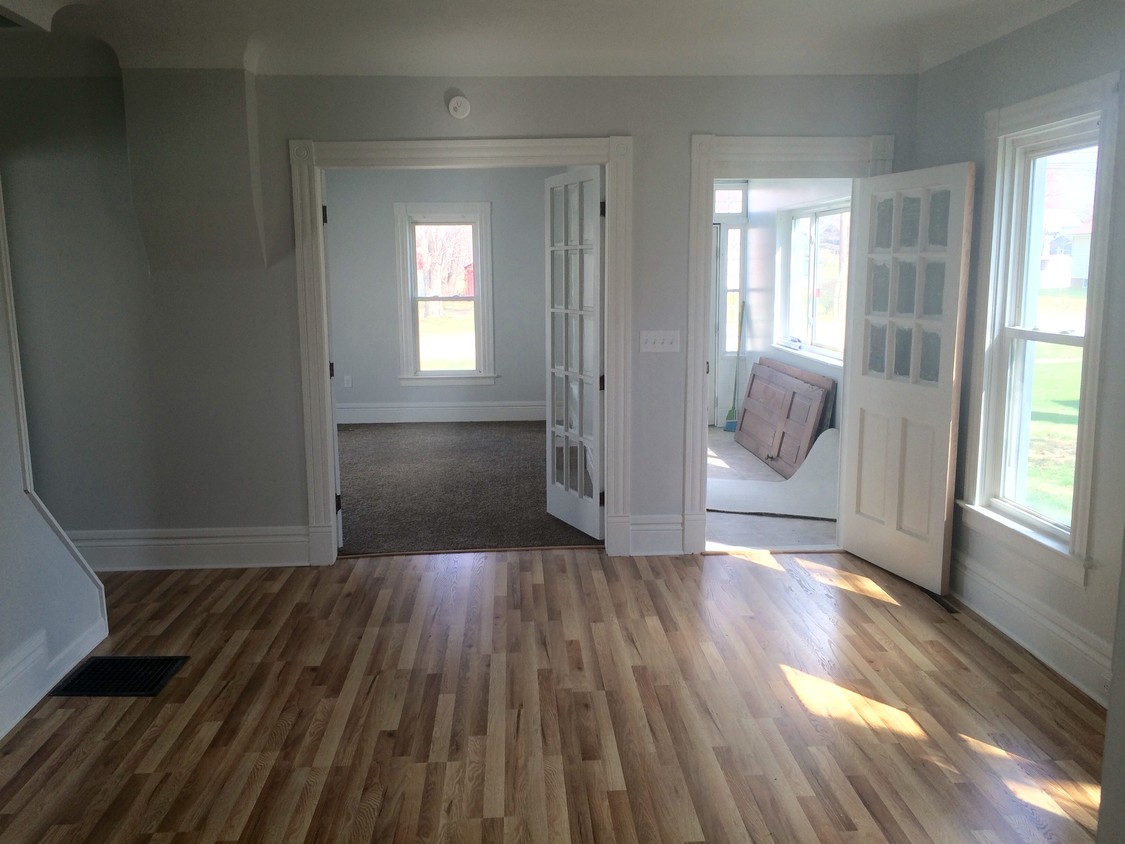 Foto principal - 1702 Lake St