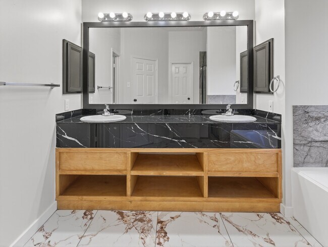 Foto del edificio - 4418 W Thunderwood Cir