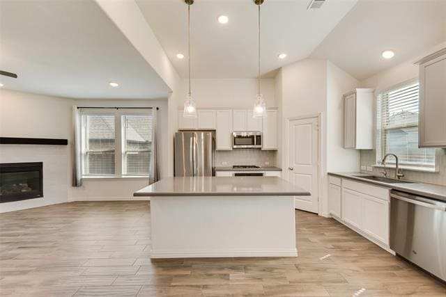 Building Photo - 2205 Ranchwood Dr