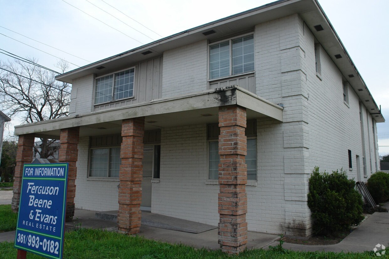 Primary Photo - 2111 King Ave