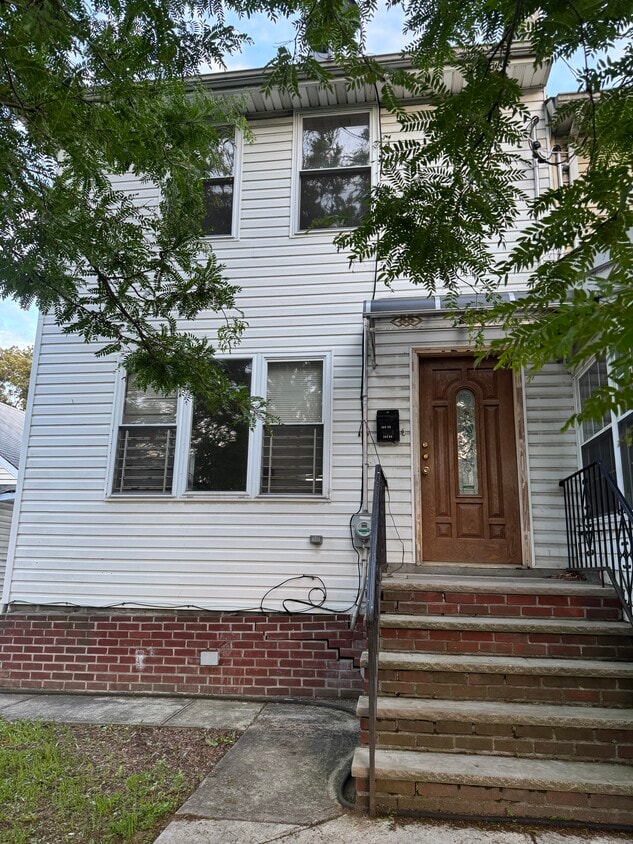 Primary Photo - 16908 110th Ave