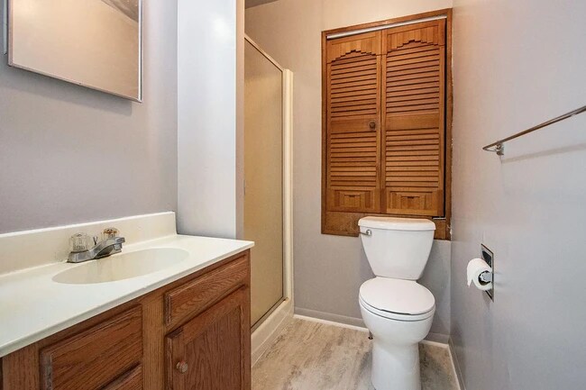 Building Photo - 2513 Logan Ave