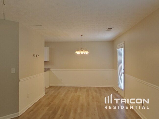 Foto del edificio - 4105 Mission Way